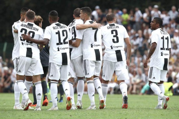 En fotos: Cristiano Ronaldo desata la locura tras anotar con la Juventus