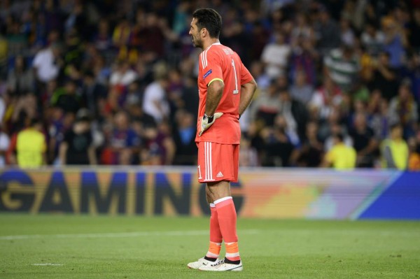 No se vio en TV: La reacción de Buffon con Messi al final y la triste salida de Najar en el Allianz