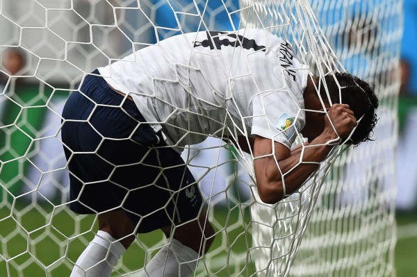 Francia calificó a cuartos de final tras derrotar por 2-0 a Nigeria