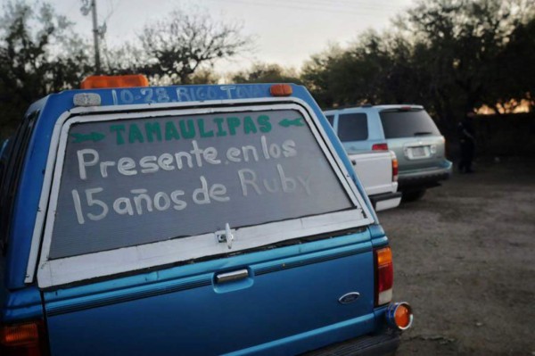 ¡TERRIBLE! ¿Por qué no sonrió Rubí en su fiesta de 15 años?