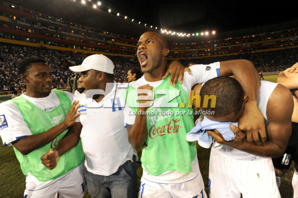 Imágenes de la celebración a Sudáfrica en El Salvador.