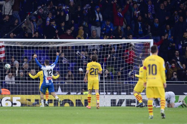 Fotos: El enojo de Luis Suárez, la tristeza de Messi y el crack que fue expulsado por primera vez