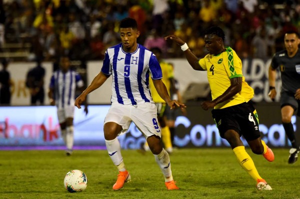 Jorge Álvarez y Michael Chirinos de titulares: El 11 confirmado de Honduras ante Curazao