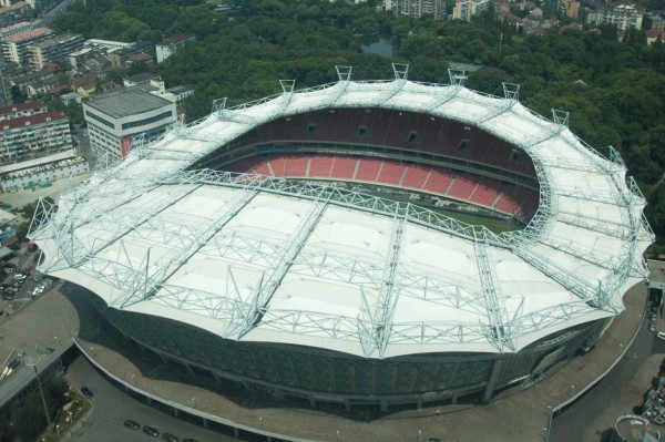 China quiere albergar un Mundial: Los estadios de otro mundo con los que meten presión