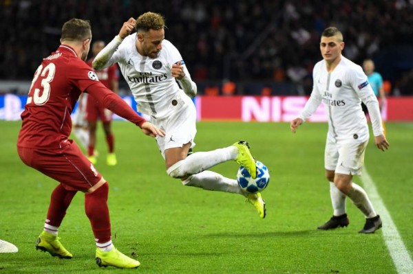 EN FOTOS: La exhibición de Neymar frente a celebridades en Champions