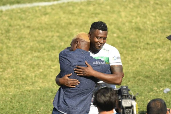 ¡Adiós capitán! Edgar Álvarez se despide del fútbol profesional con tremenda ovación