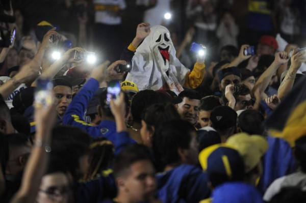 FOTOS: La impresionante despepida de los aficionados al Boca Juniors