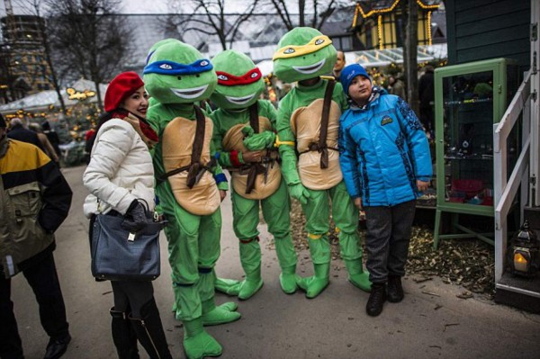 Jugadores del Leicester City se disfrazaron para celebrar su liderato