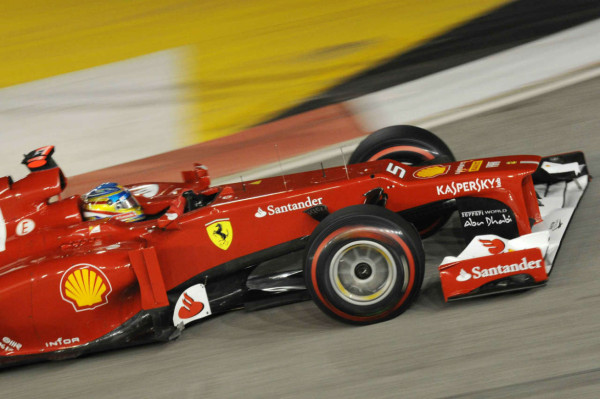 F1: Hamilton logra pole en Singapur.