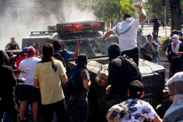 Disturbios, sangre y muertos... ¡Santiago de Chile, sede de la final de Copa Libertadores en crisis social!