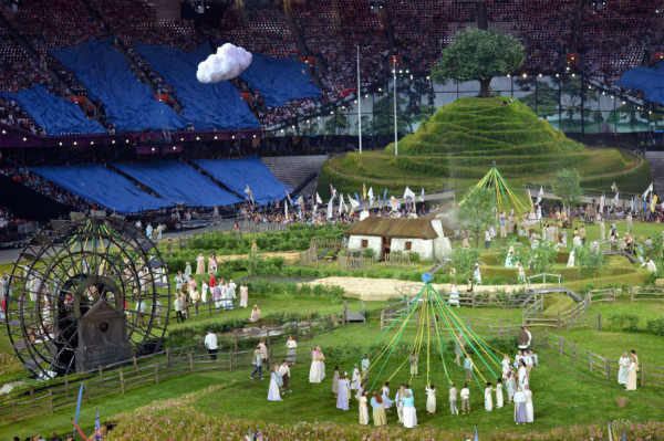 Gran ambiente inauguración de los Juegos Londres 2012.