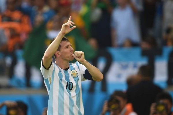 'No estamos demostrando lo que podemos dar', admite Messi