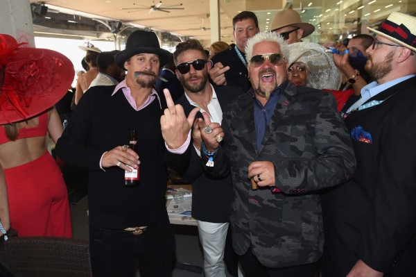 Lluvia de famosos y colorido en el Derby de Kentucky que ganó el puertorriqueño John Velázquez