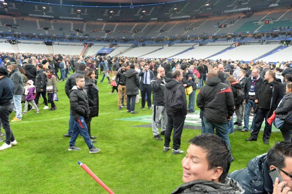 EN FOTOS: Noche de terror en París con ataques que deja 60 muertos