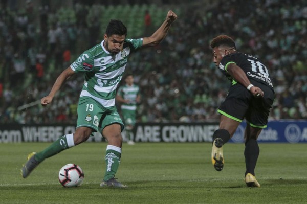 Noche de espanto en Torreón: Las tristes fotos que deja el Santos-Marathón en Champions