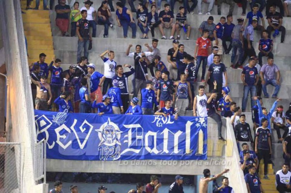 NO SE VIO EN TV: La chica del Iphone, el ambientazo en Choluteca y el retorno de la familia a los estadios