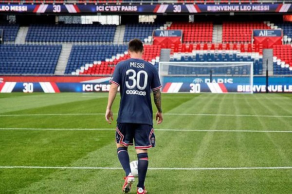 Messi y los otros dorsales extraños en el fútbol: Un centrocampista top utilizó el número 1