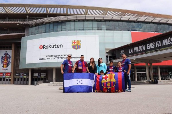 Ambientazo: Hondureños presentes en el Camp Nou para el Barcelona contra Real Madrid