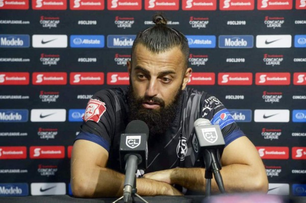 Matías Coloca, portero en El Salvador y periodista de la Liga Nacional de Honduras