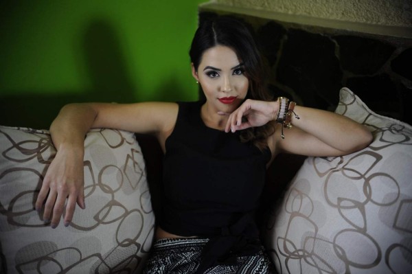 Keyla Sánchez, la presentadora tica que enamora a Ronald Matarrita