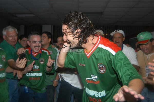 Del baúl de los recuerdos: La foto de Pacini, los futbolistas en el presidio y el contrato de Osman