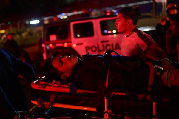 Horror en México: las dramáticas imágenes del terrible accidente de tren que deja más de 20 muertos