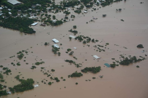 El Valle de Sula en Honduras, bajo el agua por Iota: Las apocalípticas fotografías aéreas