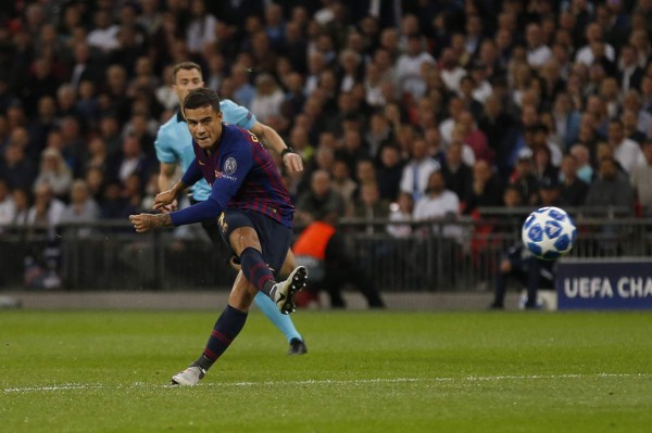 No se vio por tv: La pelea de Vidal y la típica de Messi en Wembley