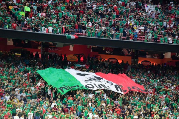 FOTOS: México y Venezuela ponen la belleza y colorido en las gradas