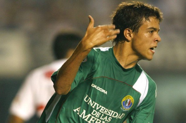 ¡Con un hondureño! Los pagos más extravagantes que se han hecho por un futbolista