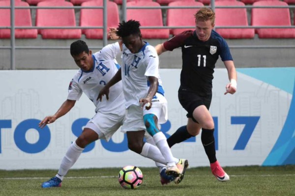 RUMORES Y FICHAJES: ¿Carlitos Mejía al extranjero? Los grandes buscan a los goleadores