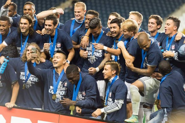 FOTOS: Así fue la celebración íntima de Roger Espinoza y Sporting KC