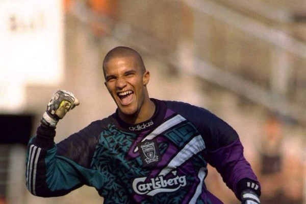 Los uniformes más feos del mundo que han utilizado los porteros