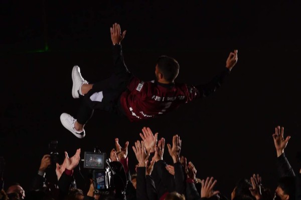 Emotiva despedida: David Villa se retira del fútbol siendo campeón en Japón y junto a Iniesta