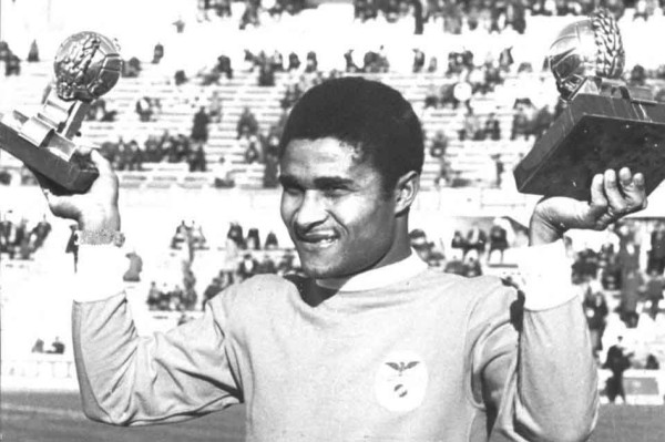 Fallece Eusebio, uno de los mejores futbolistas de la historia