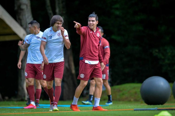 Fichajes Liga MX: Podolski da la sorpresa, los mexicanos que jugarán en España y el que vuelve al Barça