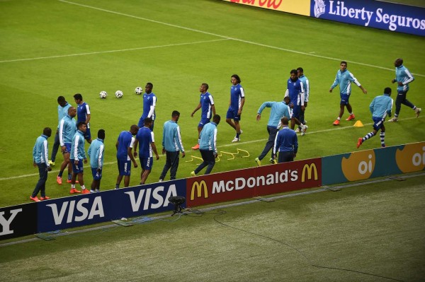 El ambiente en concentración de Honduras a un día de su debut