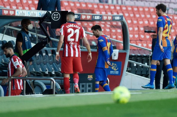 No se vio en TV: El roce de Luis Suárez con estrella del Barcelona y su reencuentro con Messi