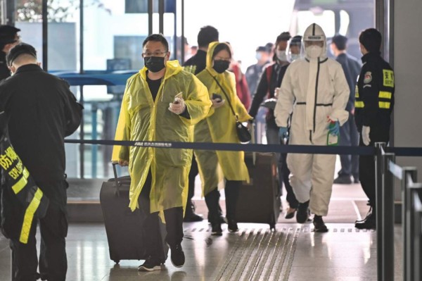 ¡Se terminó el encierro! Ciudadanos de Wuhan, China, regresan a las calles
