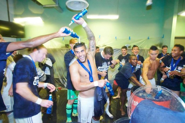 FOTOS: Así fue la celebración íntima de Roger Espinoza y Sporting KC
