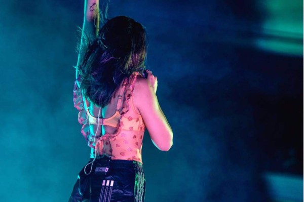 ¡Hermosa! Dua Lipa, la bella cantante que abrirá la final de la Champions