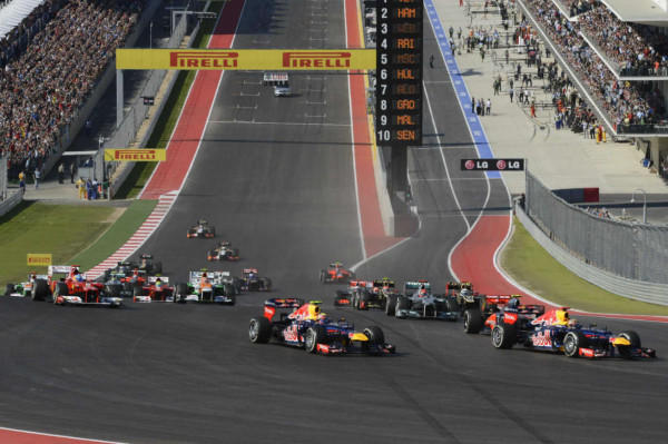 Hamilton ganó en EE.UU., y el campeón de la F1 se conocerá en Brasil.