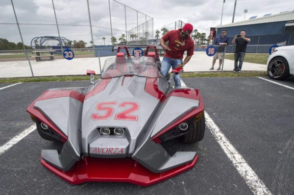 Los autos más feos que han manejado las estrellas del deporte