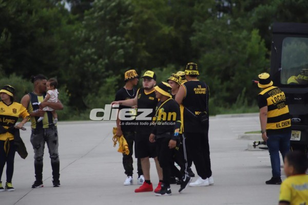 Fotos: Afición del Real España pone el ambiente y color en el amistoso con Querétaro en Houston