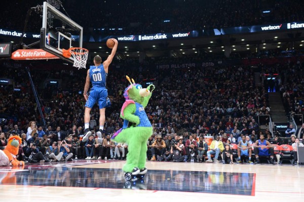 Las espectaculares fotos que dejó el concurso de clavadas en la NBA