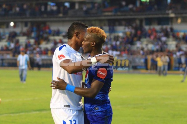 NO SE VIO POR TV: Wilson se saca la furia con Martínez y Rubilio hace gesto de crack a Costly&nbsp;&nbsp;