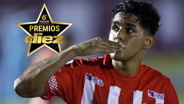 Luis Palma, delantero del Vida, está liderando las votaciones al Mejor Jugador Joven de los Premios DIEZ 2021.