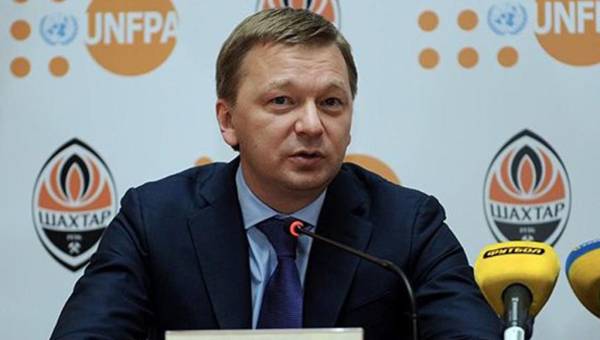 Sergei Palkin, director ejecutivo del Shakhtar Donetsk, comunicó sobre le desceso de uno de sus entrenadores.