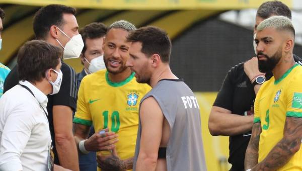 Brasil y Argentina, ya clasificados al Mundial de Qatar, deberán disputar el partido que se suspendió.