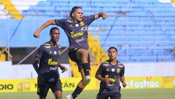 Real España derrotó 7-1 al Victoria en el arranque del hexagonal, donde se conocerá el campeón de las reservas. FOTOS: Moisés Valenzuela.